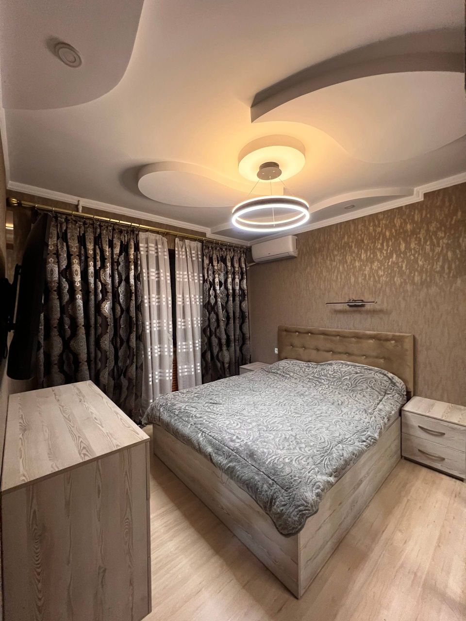 Продажа 2 комнатная квартира Ц1 Садыка Азимова Кирпич 77 серия