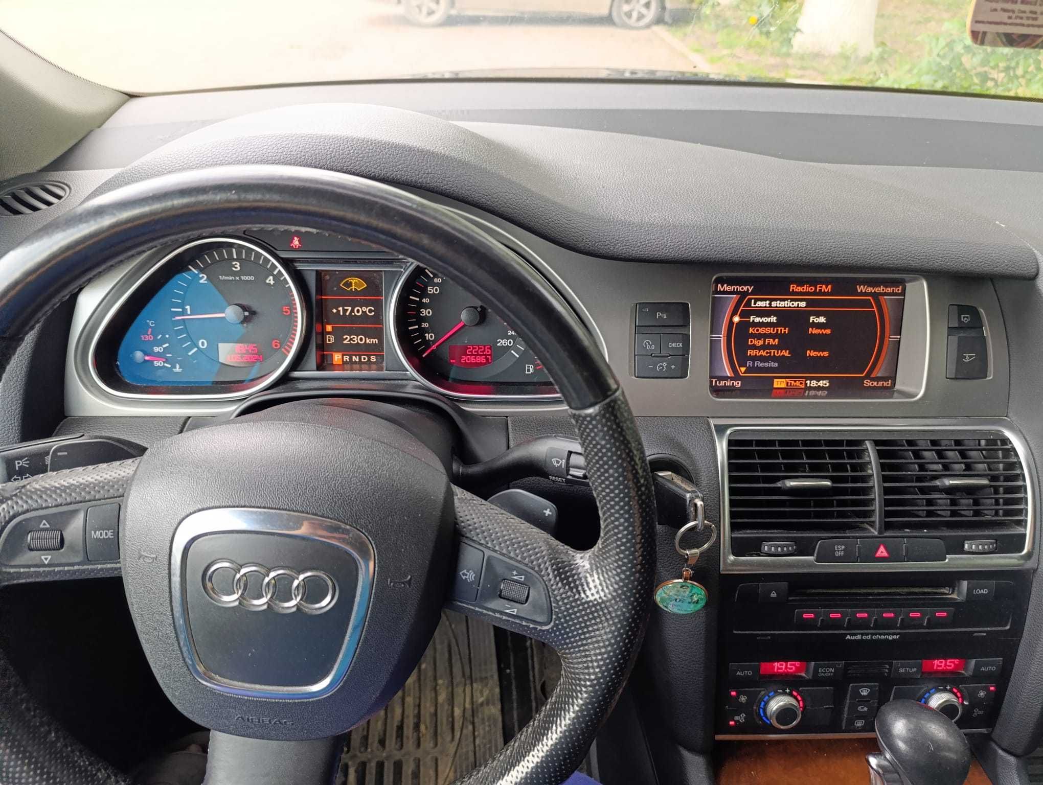 Vând Audi Q 7, înmatriculat,persoana fizica,