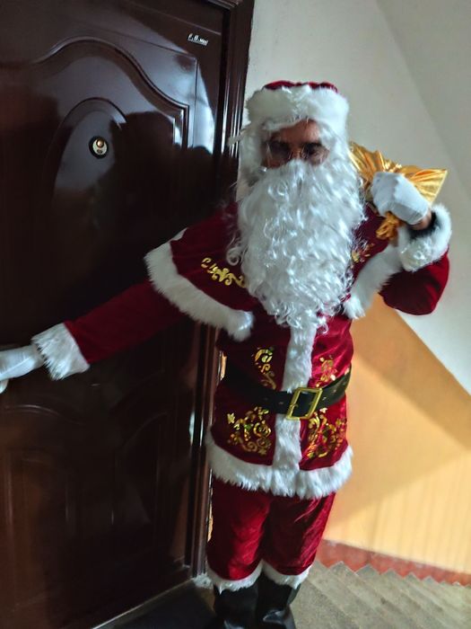 MOȘ CRĂCIUN ȘI Crăciunița așteaptă invitație la micii drăgălași !