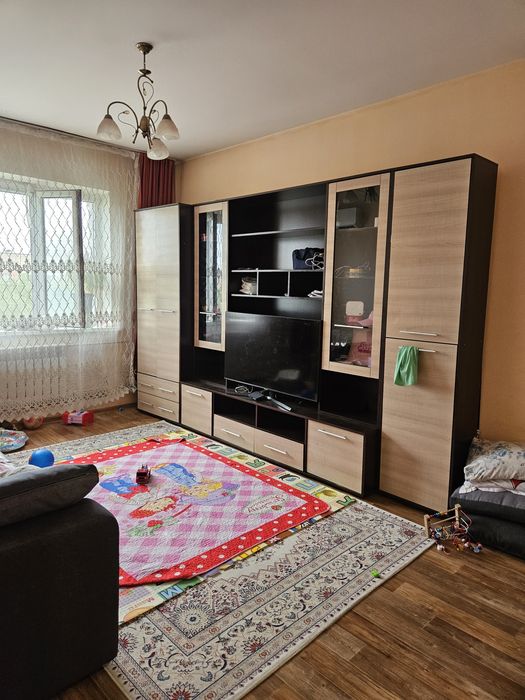 Большой шкаф в гостиную. Срочно продаю. 30.000тенге