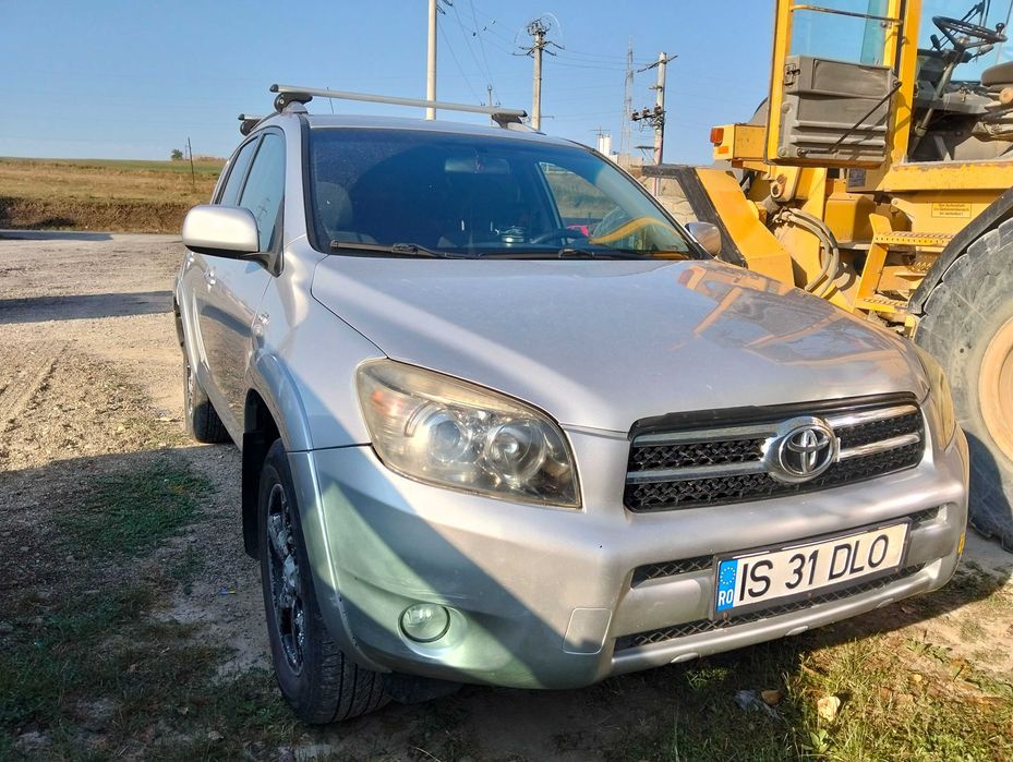 Auto toiota rav 4