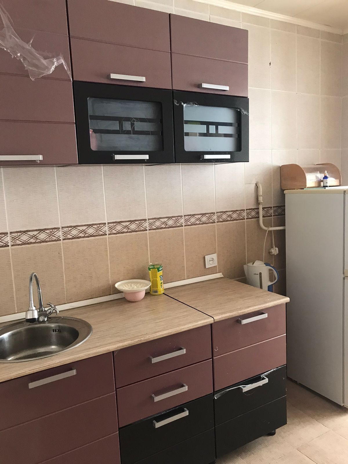 Продается 3-х комнатная квартира в 6 мкр,  дом 33