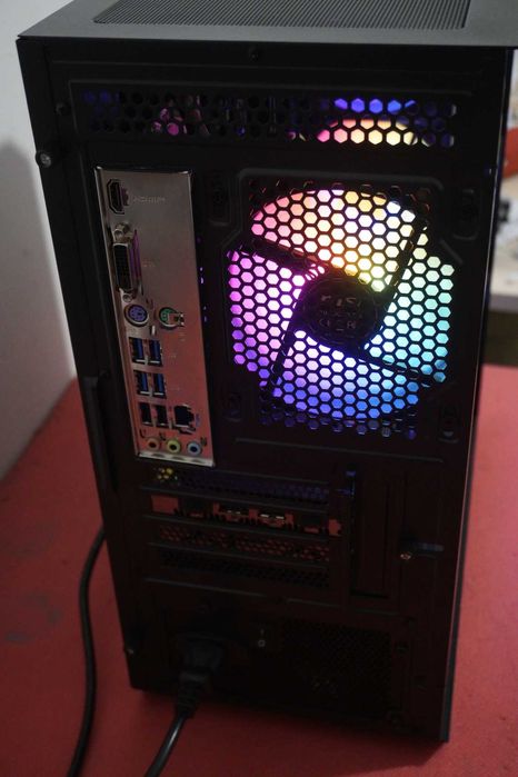 Gaming: Ryzen 4500/ 16GB 3200/ 512GB Nvme/ RX 6600/Corsair PSU