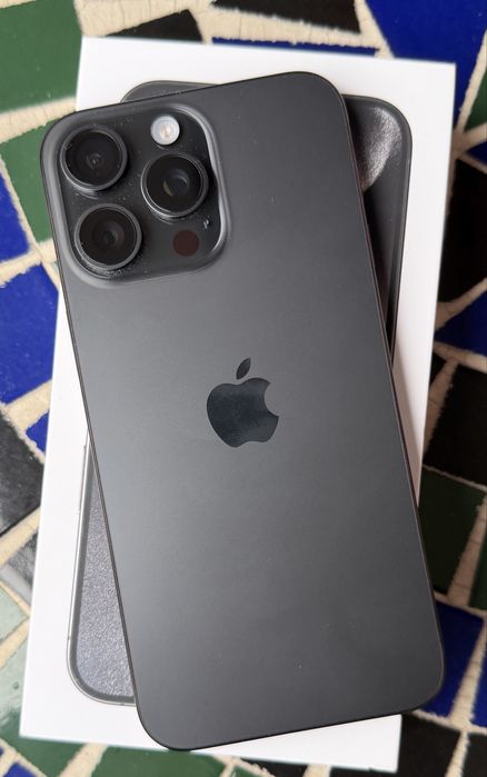 Apple iPhone 15 pro max - stare impecabila