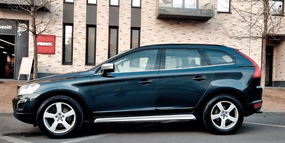 VOLVO XC60 4x4 Model R DESIGN an fabricatie 2012 2.4 D Automat