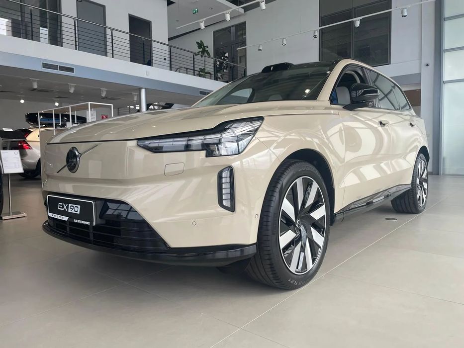 Volvo EX90 Stoc / Garantie 5 ani / Buy-back / Finantare