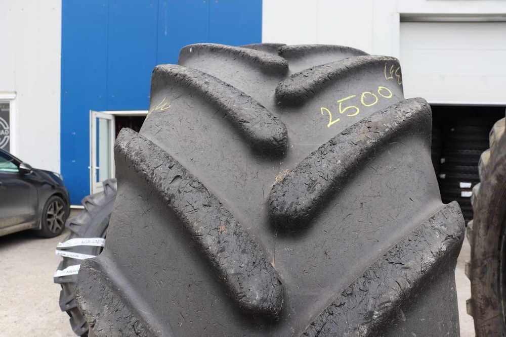 650/65r42 cauciucuri second hand pentru tractor case