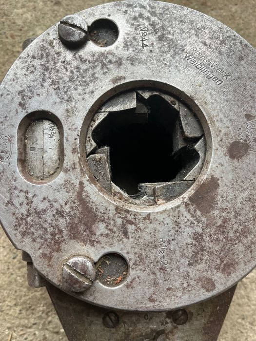 Винторезка / Плашка Водопроводна-Немска 1/4-2Цол/