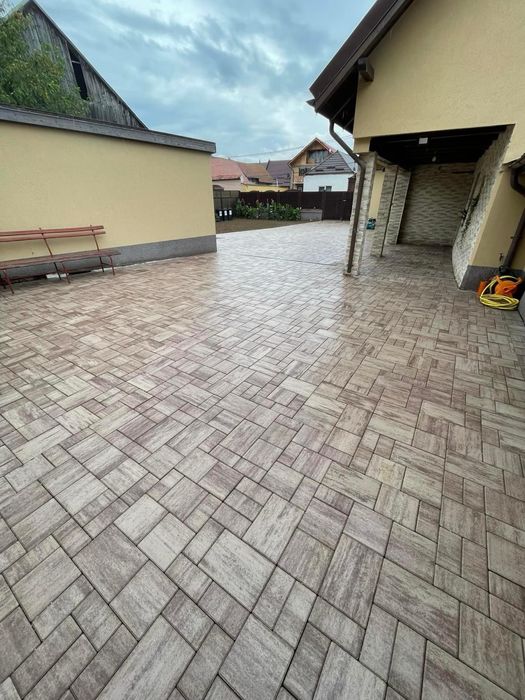 Firmă montare pavaje, dale,borduri