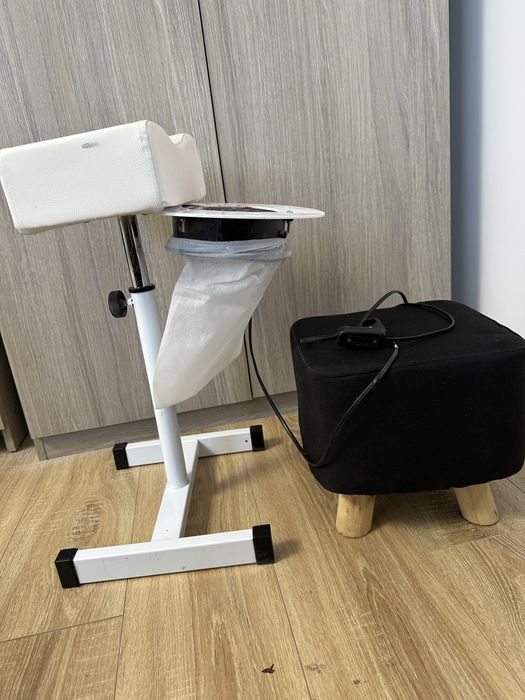 Suport pedichiura cu aspirator incorporat