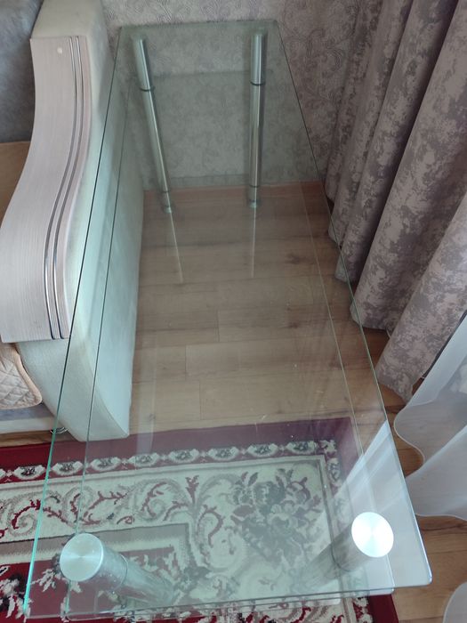 Продам недорого столик