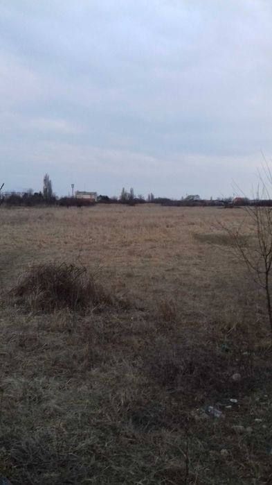 Vand teren intravilan , zona Mihai Bravu, 5,000 m.p.