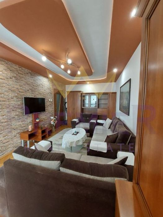 Дава се под наем Четиристаен апартамент в Варна, Трошево - 103 кв.м за 714 € - Снимка #3