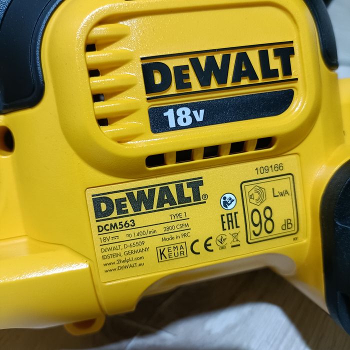 Fierastrau foarfeca taiat gard viu pe acumulator DeWalt DCM563