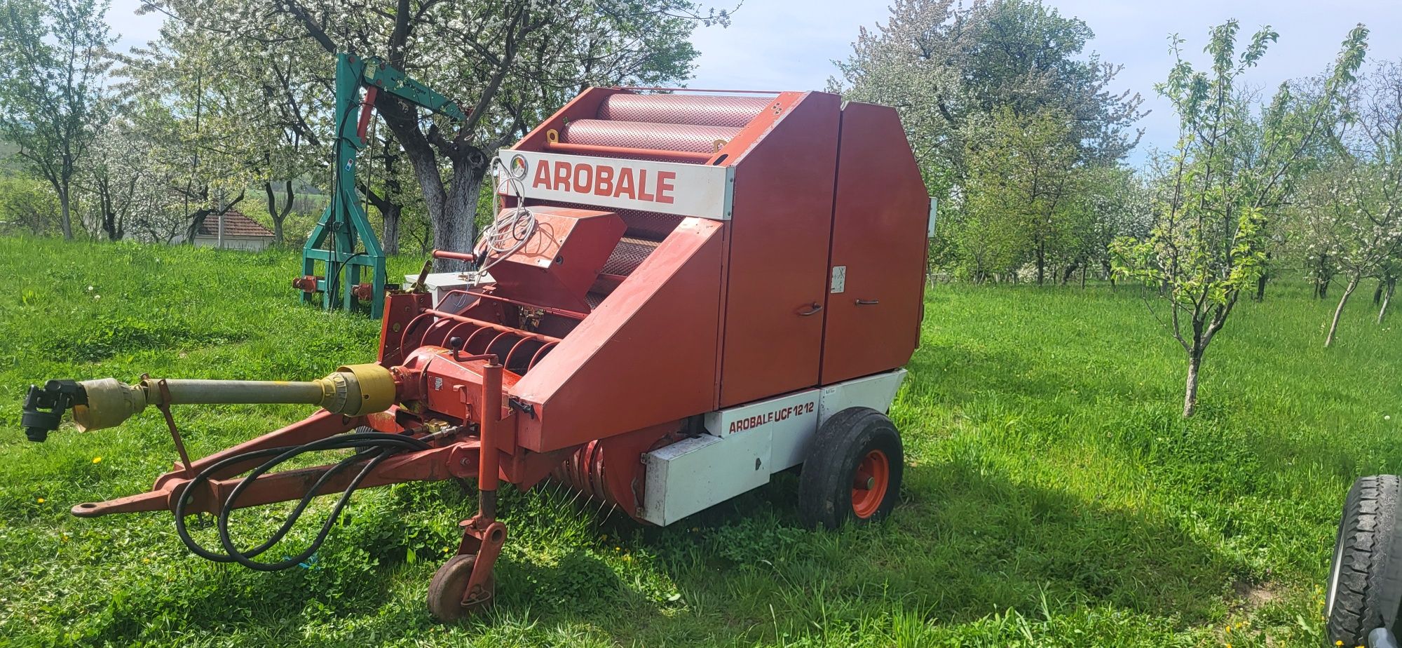 Presa de balotat Arobale 12120, Claas Rollant 44