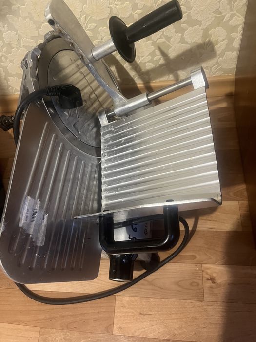 Продам слайсер и светомузыку