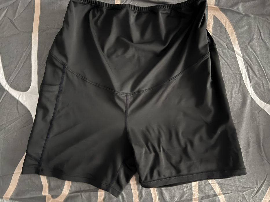 Pantaloni de gravidute