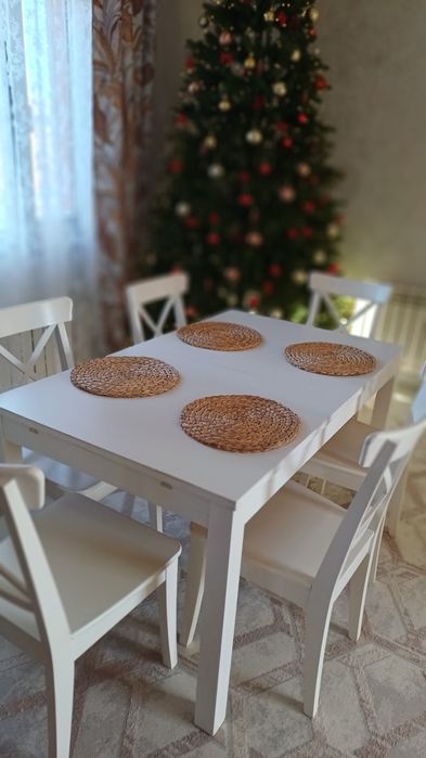 Стол белый Икеа раздвижной продам