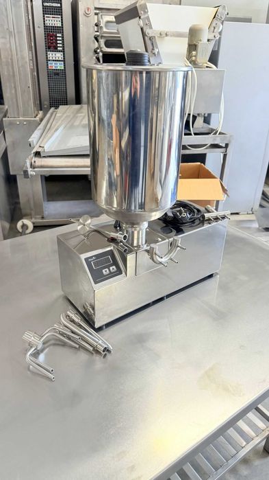 Masina automata de umplut gogosi - NOUA!