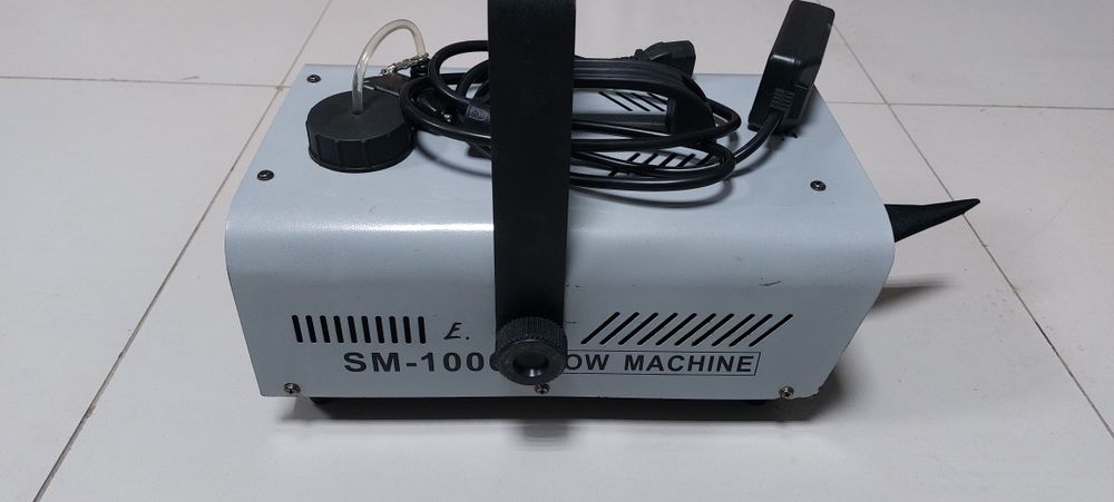 Продам генератор снега SM 1000