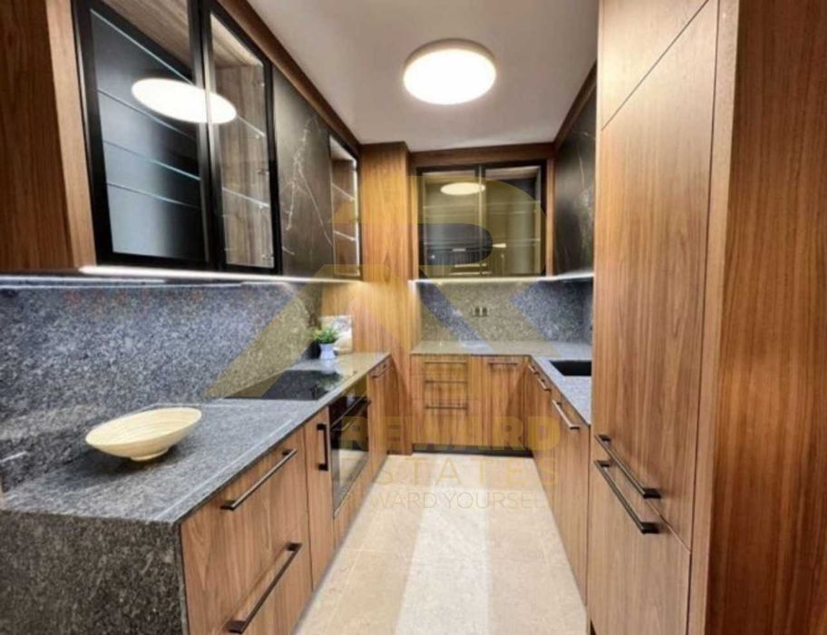 Продава се Тристаен апартамент в София, Изгрев - 127 кв.м за 3701 €/кв.м - Снимка #3