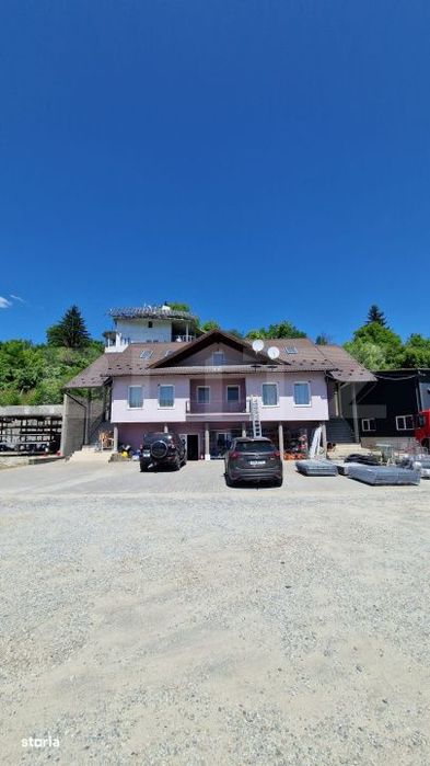 Duplex+Hala+5000 mp teren,zona Rebrisoara