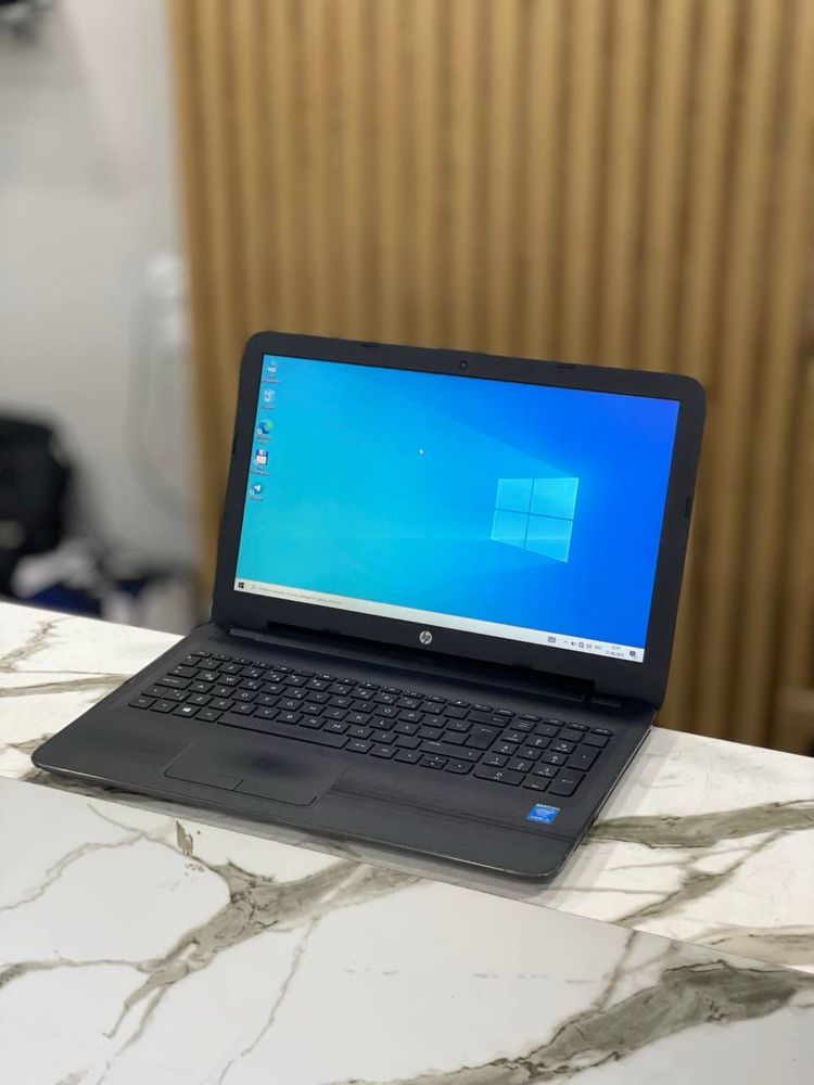 Hp laptop.