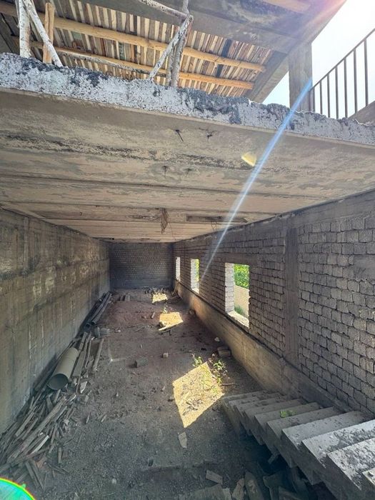 Bochka atrofida 6 sotix 60 % Karobka holatda