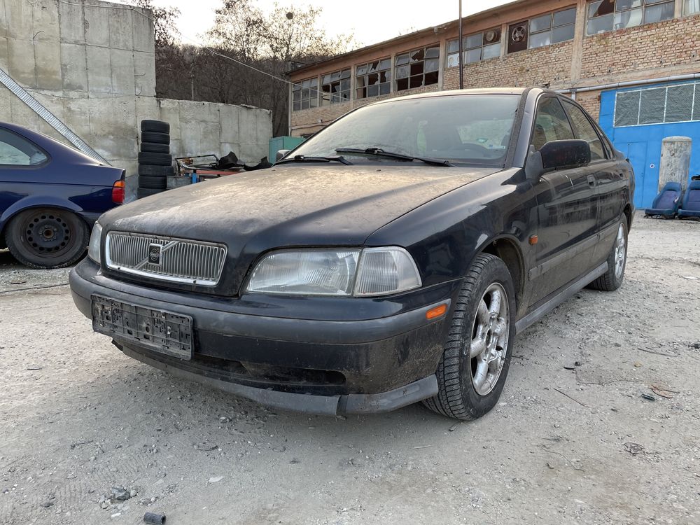 Volvo S40 2.0 16v 140hp 1997 На Части