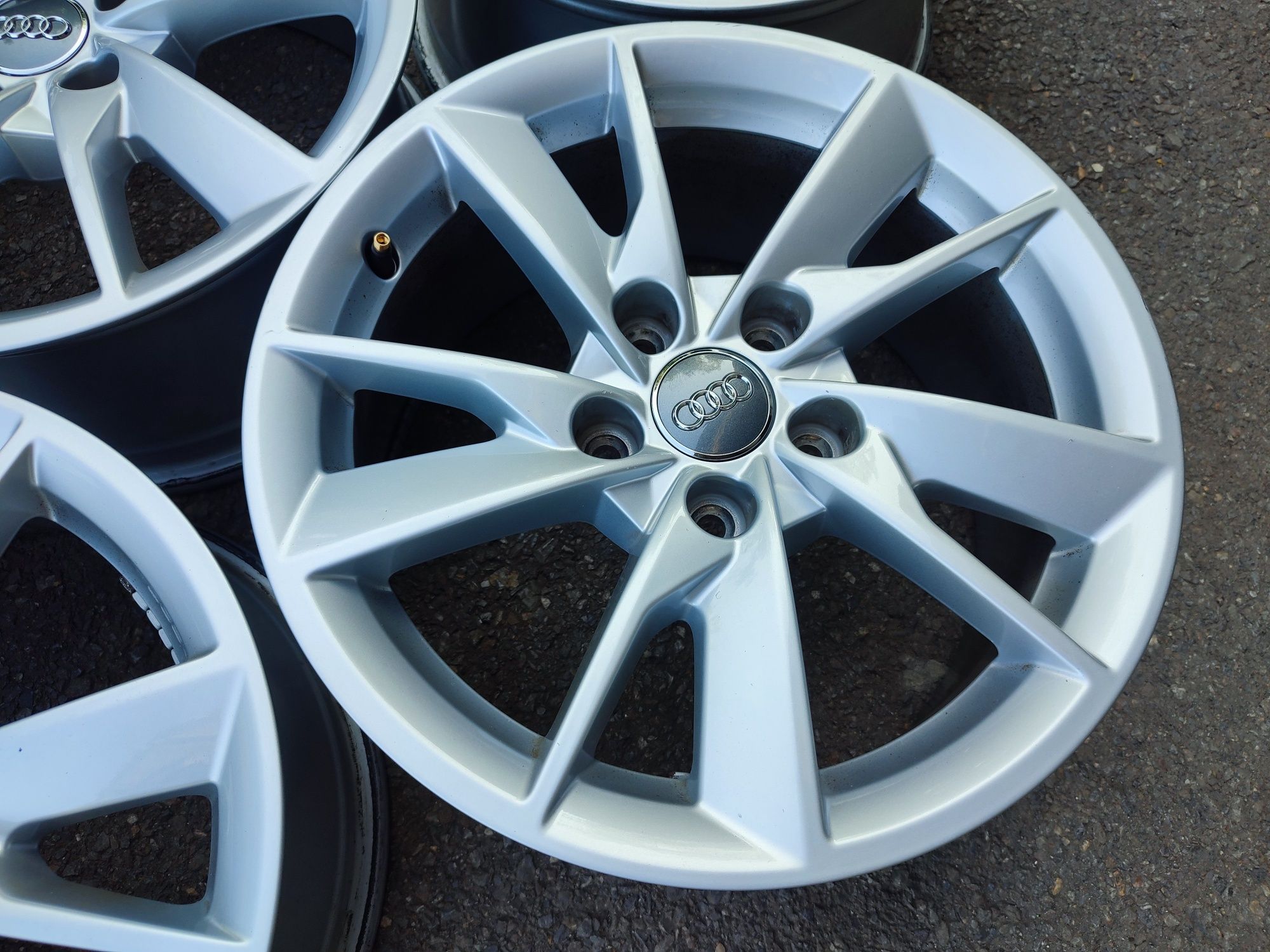 16" оригинални алуминиеви джанти за Audi A4,A3/VW/SKODA.