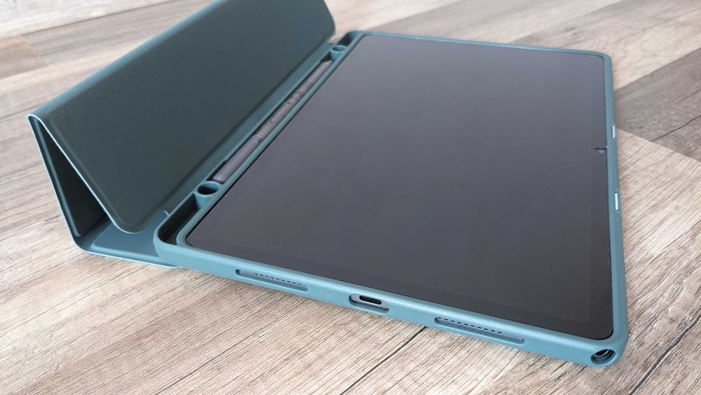 Tableta LENOVO Tab M11 cu creion, folie si husa de protectie