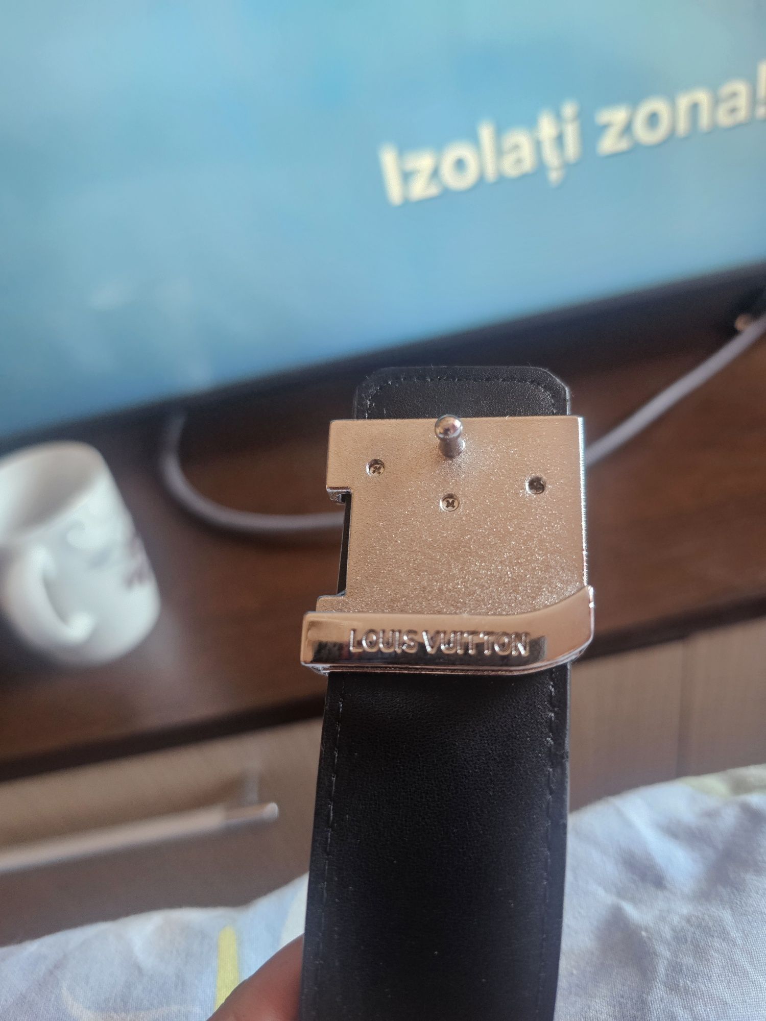 LV Curea LV Paris