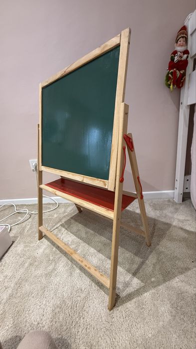 Дървена дъска за писане с тебешир