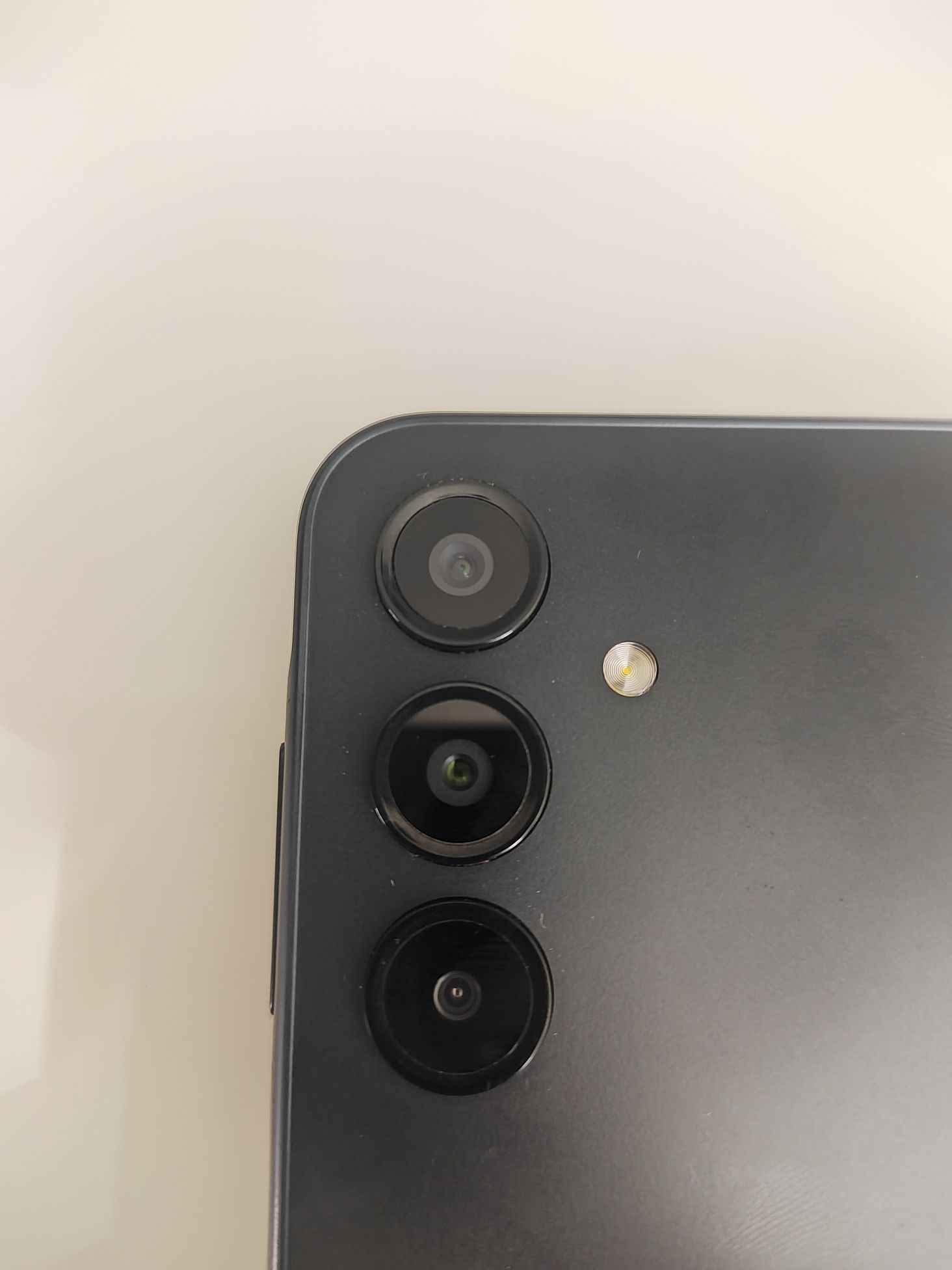 Samsung galaxy A16 5G // 256GB //8GB RAM
