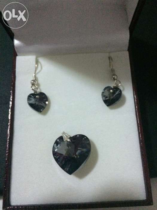 Set cristale Swarovski lucrat manual