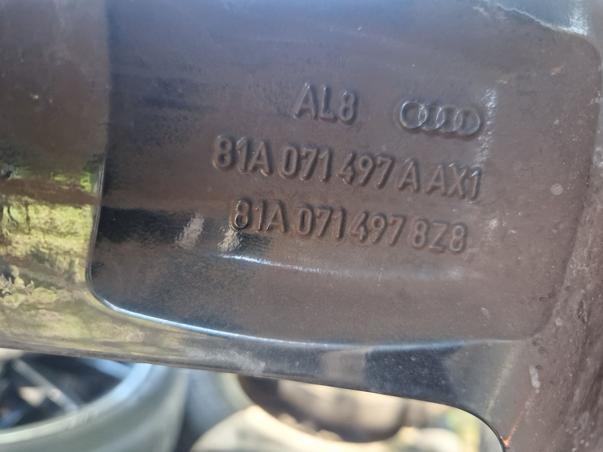 5×112мм. 215/55/17 цола Ауди SQ2