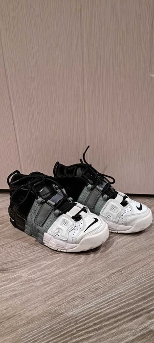 Nike air uptempo tri-color