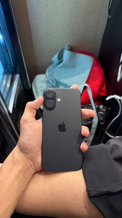 Iphone 16 black 128 gb в идеале