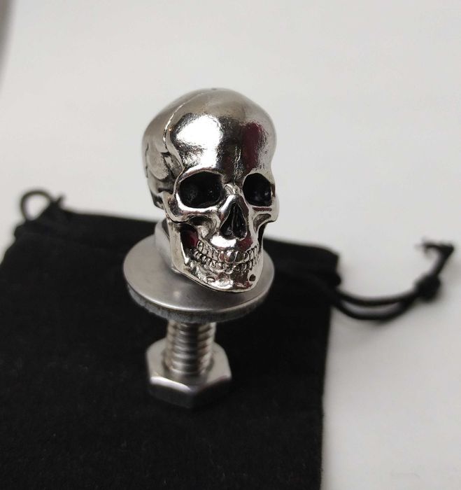 Болт череп за седалката на Харлей. Harley Davidson