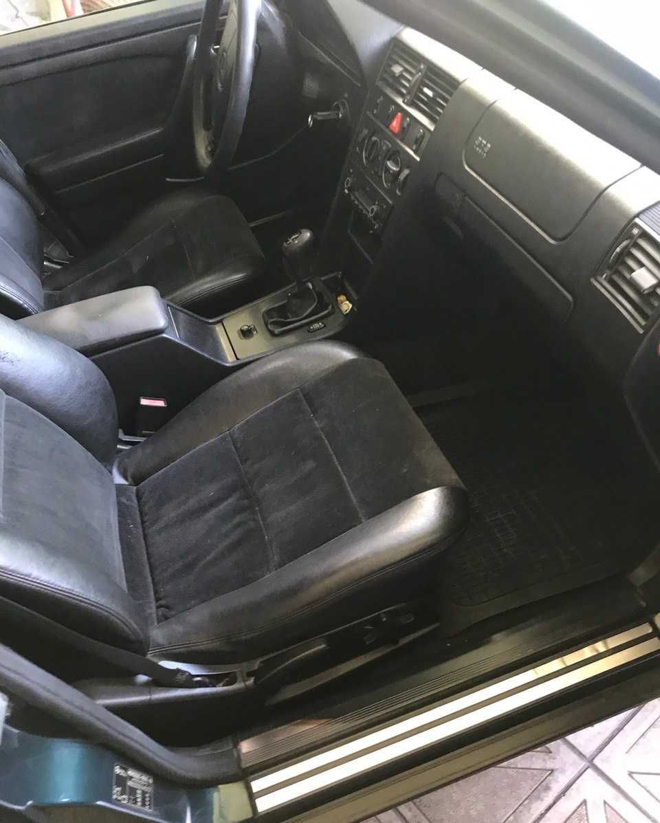 Mercedes C200 в отличном состоянии 1996 года
