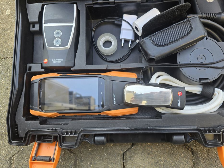 Analizator gaze Set Testo 300 + imprimantă + manometru Testo 510