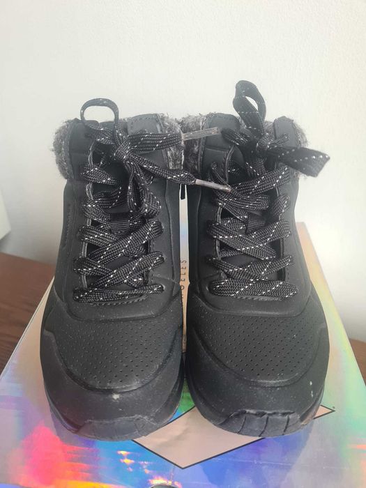 Ghete Skechers copii