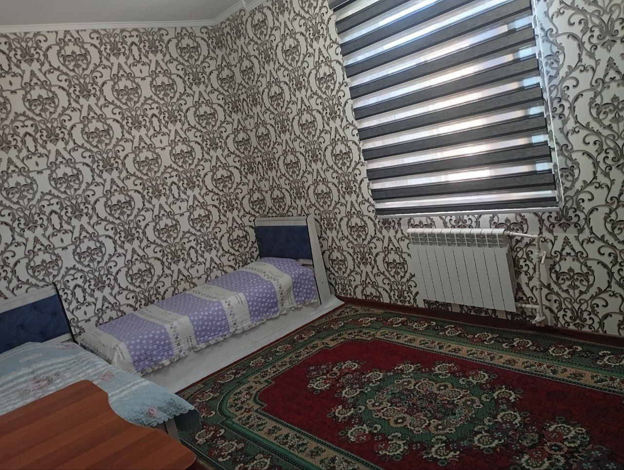 Qizlar uchun kvartira bor