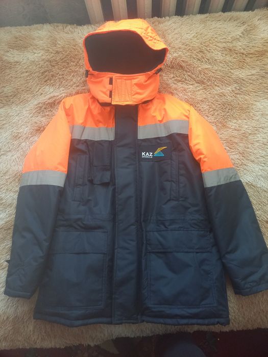 продам куртки рабочие новые!!