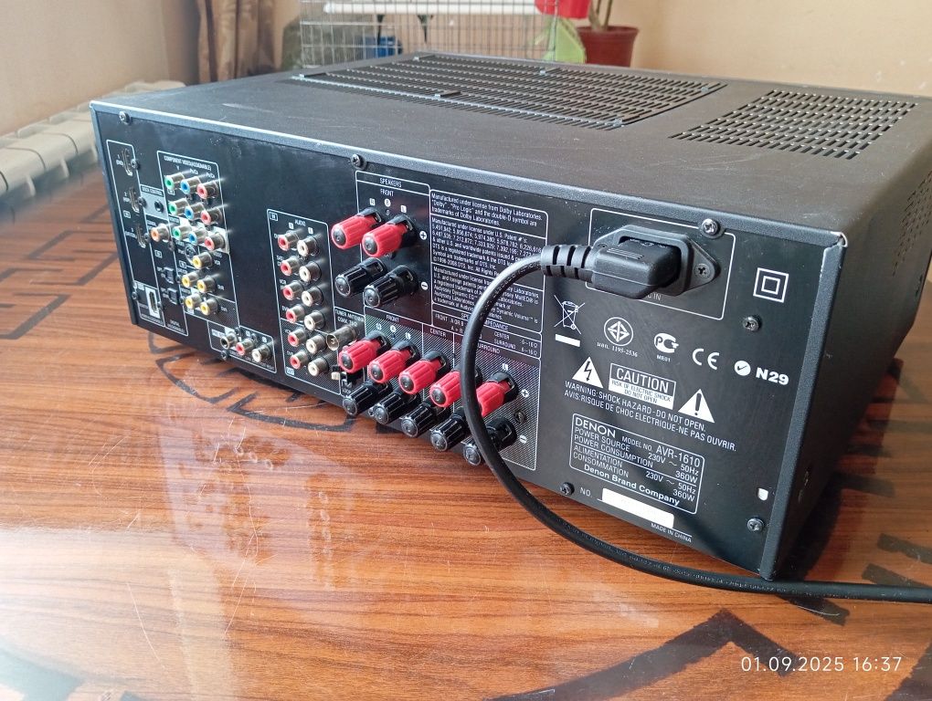 Продаётся усилитель denon.