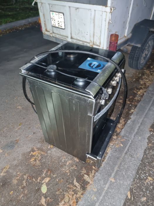 Газовыи печка в хорошом состояния