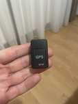 Dispozitiv pentru urmărire GPS cu microfon spion
