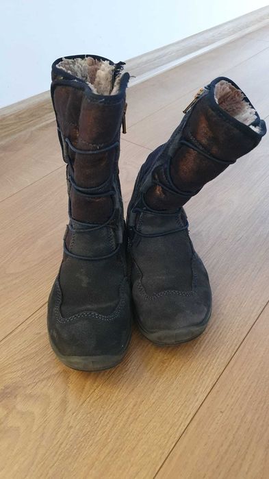 Vand cizme de fete marca Gore-tex de fete