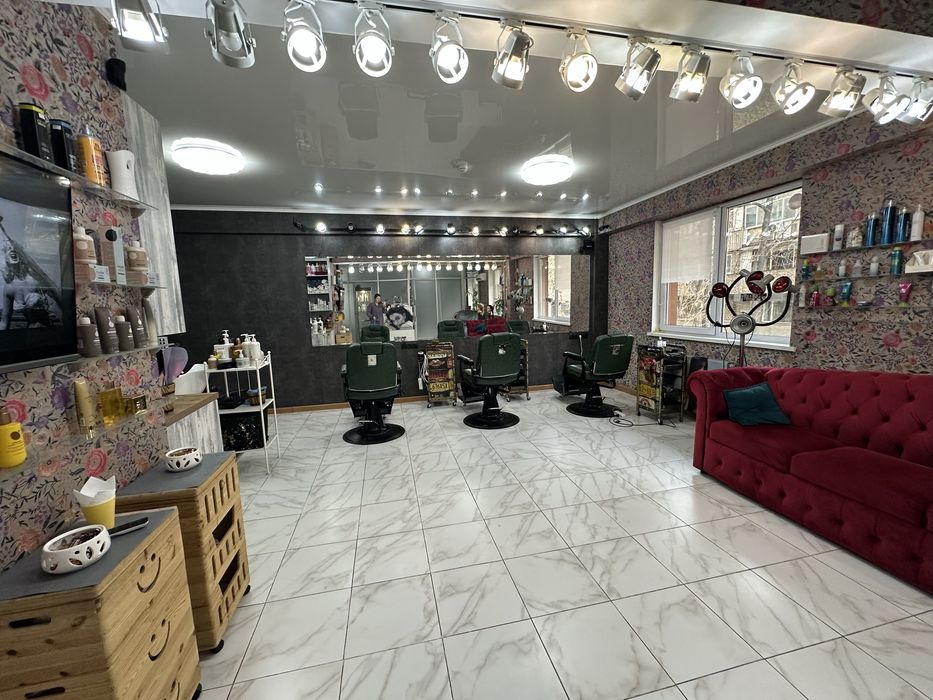 Сдается парикмахерское кресло