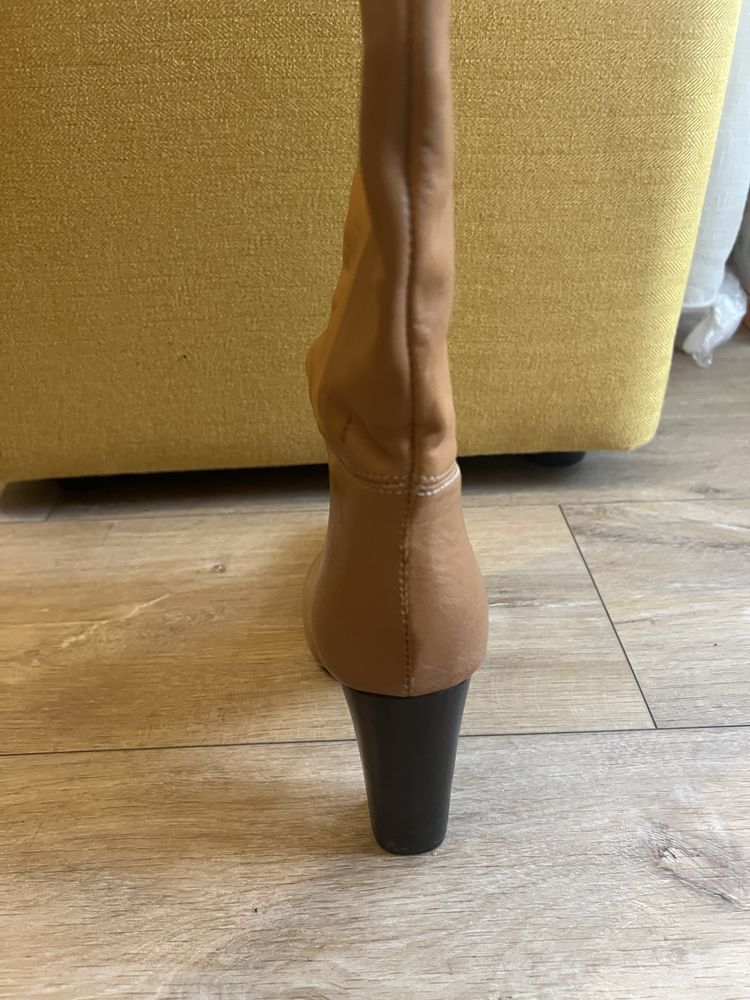 Cizme damă beige, mărime 38, Mini Prix